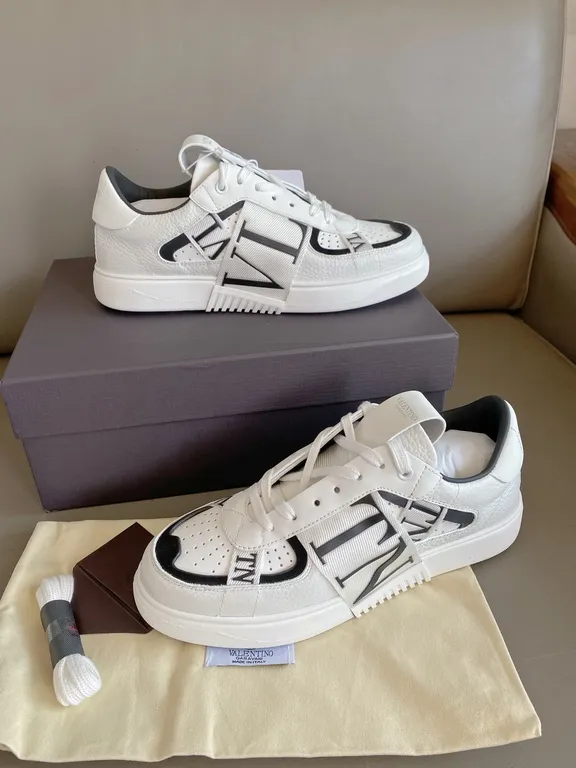 Valentino Shoe 